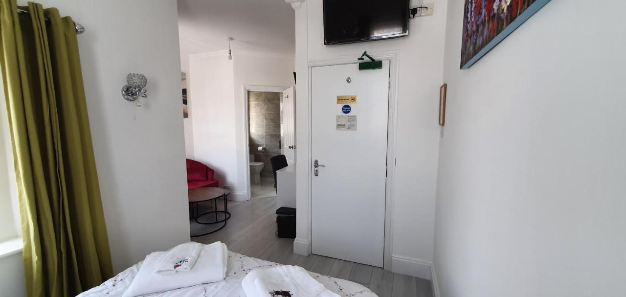 Holly Lodge Weston-super-Mare Quarto foto
